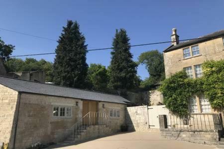 Barley - Cosy Stylish Apartment - Easy Access To Bath And Many Nearby Attractions Box  Екстериор снимка