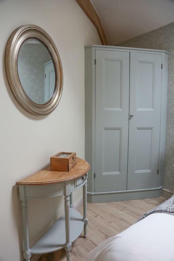 Barley - Cosy Stylish Apartment - Easy Access To Bath And Many Nearby Attractions Box  Екстериор снимка